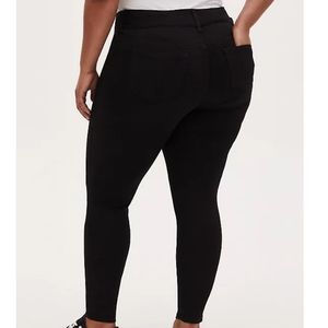 Torrid sz 20 black jegging